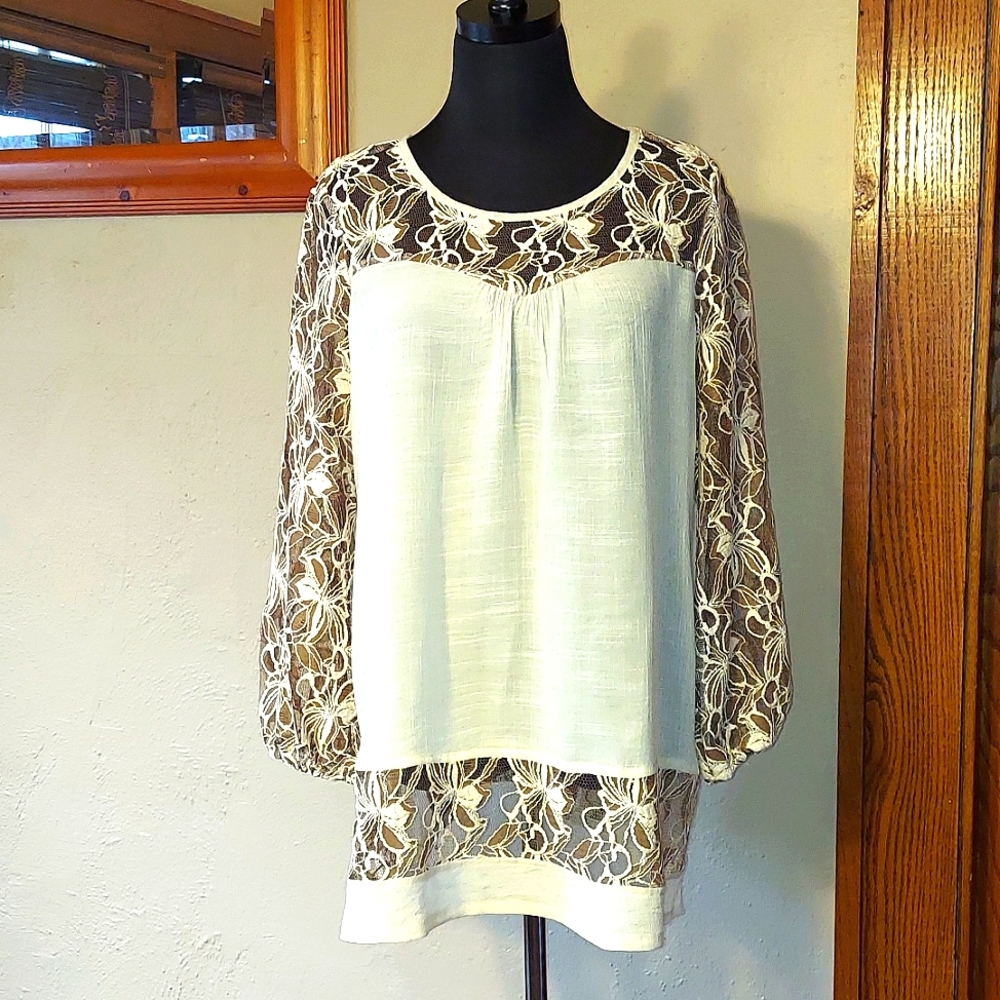 a'reve by Anthropologie Delicate Lace and Linen Tunic
